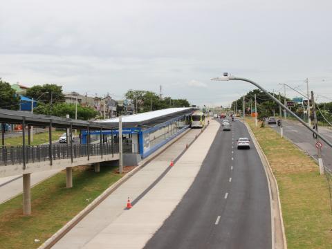 Última estação a ser ativada no Campo Grande fica em frente ao Shopping Parque das Bandeiras - Crédito: Emdec/Divulgação