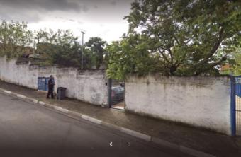 Muro da escola antes do trabalho de arte urbana - Crédito: Divulgação