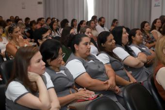 AuditÃ³rio estava lotado no encerramento do segundo ciclo do &quot;Passos para uma vida melhor&quot; - CrÃ©dito: Fernanda Sunega