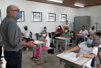 Prefeito Dário Saadi participou da apresentação da Carreta da Educação - Crédito: Arquivo PMC