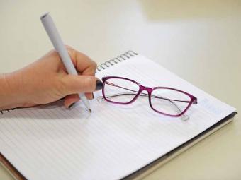 Além da ampliar a ação, a nova lei municipal facilita os trâmites para que o aluno receba os óculos - Crédito: Eduardo Lopes