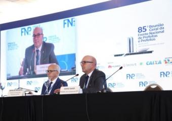 O prefeito, Dário Saadi, durante reunião da FNP em novembro deste ano - Crédito: Frente Nacional dos Prefeitos